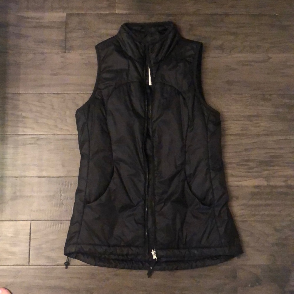Lululemon puffer vest
